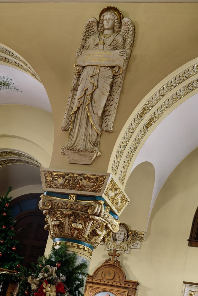 PHOTOS: Christmas Eve morning at St. Joseph Catholic Church in downtown Dayton