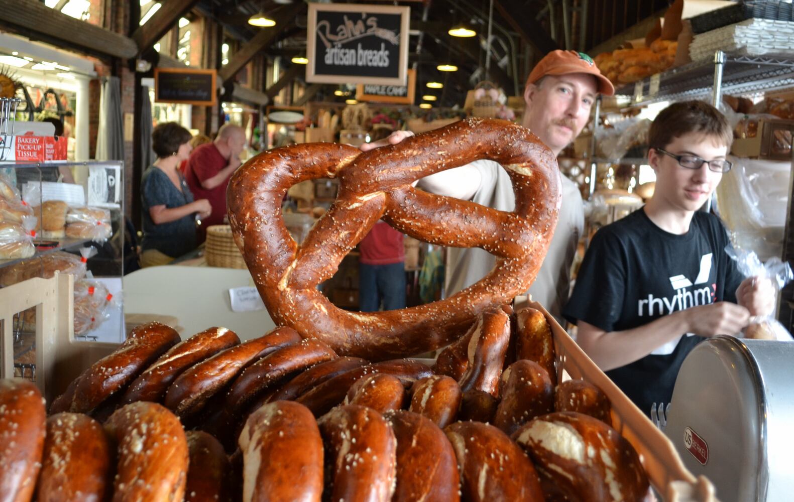 PHOTOS: Rahn’s Artisan Breads says goodby after nearly two decades