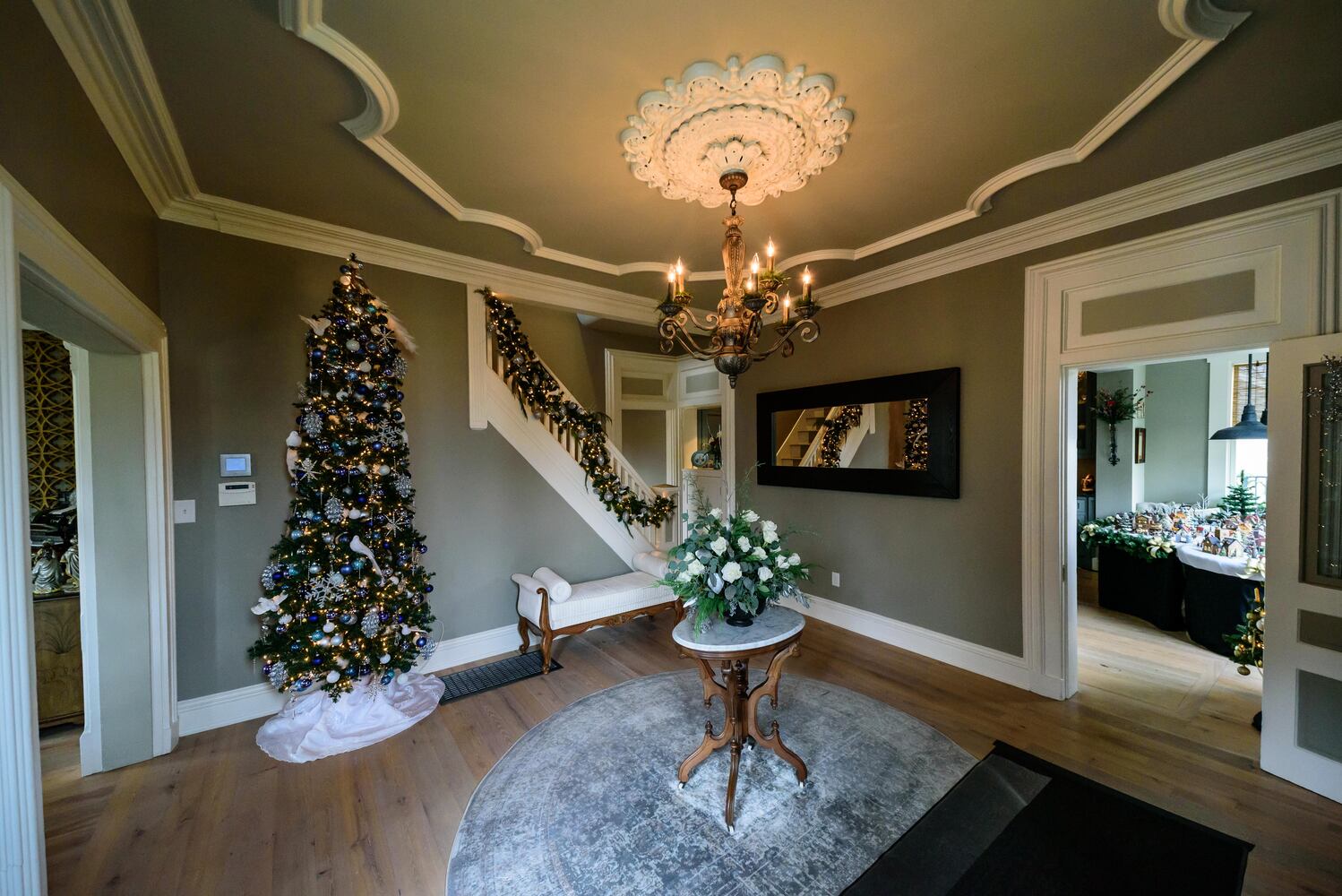 PHOTOS: A Dickens of a Christmas St. Anne’s Hill Holiday Home Tour