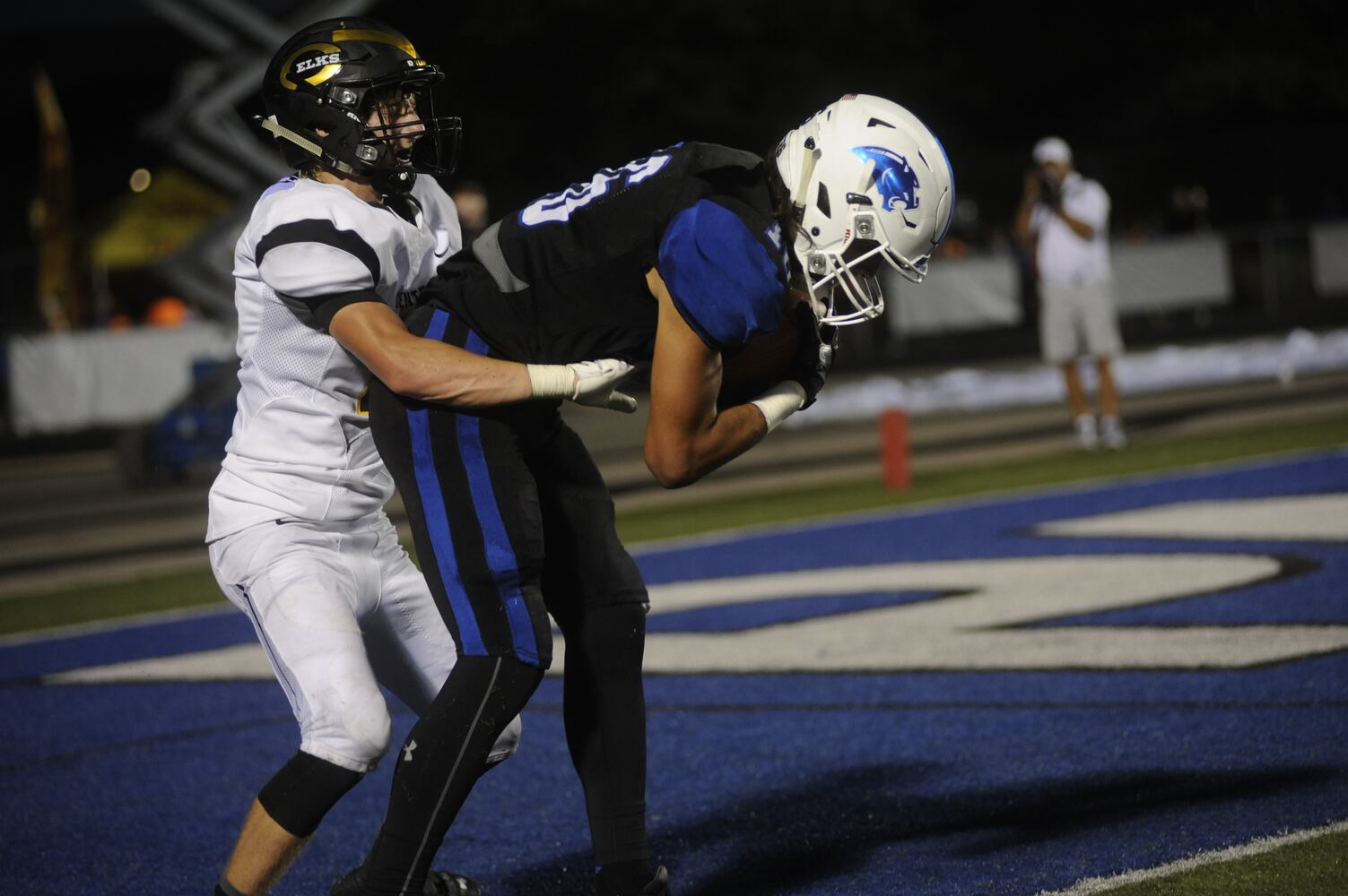 Centerville 28, Springboro 21