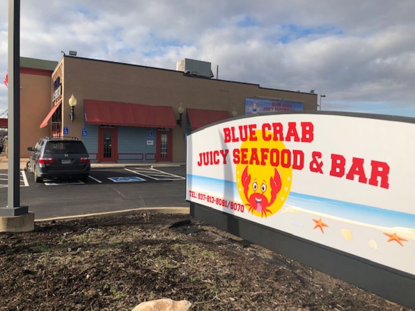 PHOTOS: Sneak peek inside Blue Crab Juicy Seafood restaurant behind the Dayton Mall