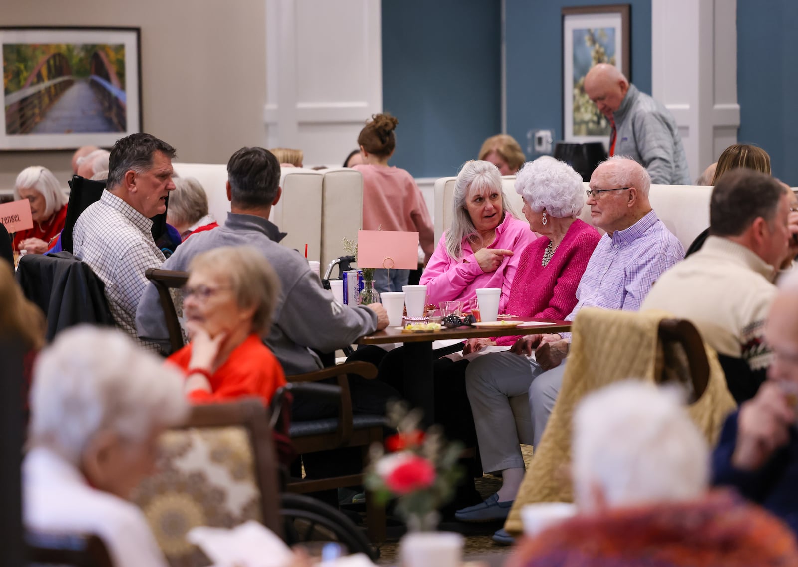 The Courtyard at Centerville held a Sweetheart Soiree on Thursday, Feb. 12. Attendees ate a meal, and a live band performed late in the evening. BRYANT BILLING / STAFF
