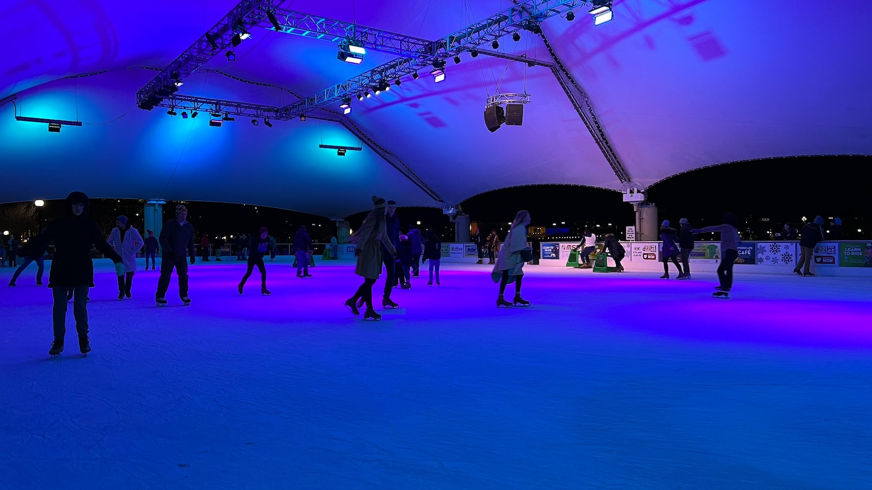 PHOTOS: Did we spot you ice skating during '90s Night at RiverScape MetroPark?