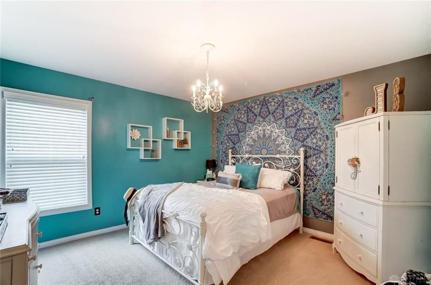 PHOTOS: Centerville luxury home listed on market