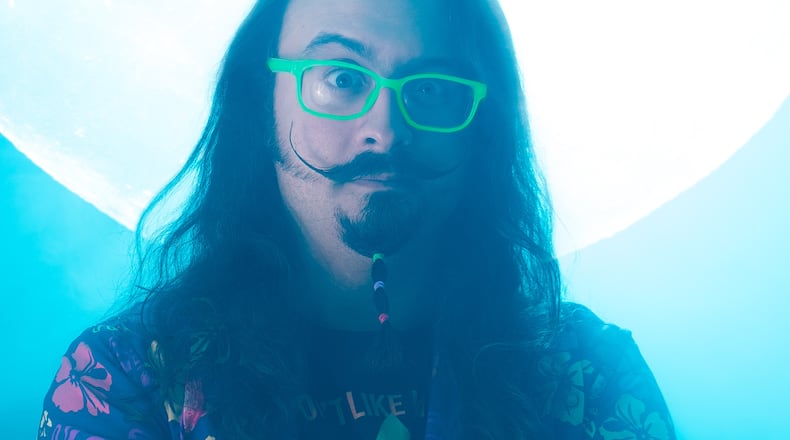 Henrique Couto, the director of horror flicks like “Ouija Room,” “Scarewaves” and “Babysitter Massacre,” launched the successful storytelling podcast, “Weekly Spooky,” in October 2019.