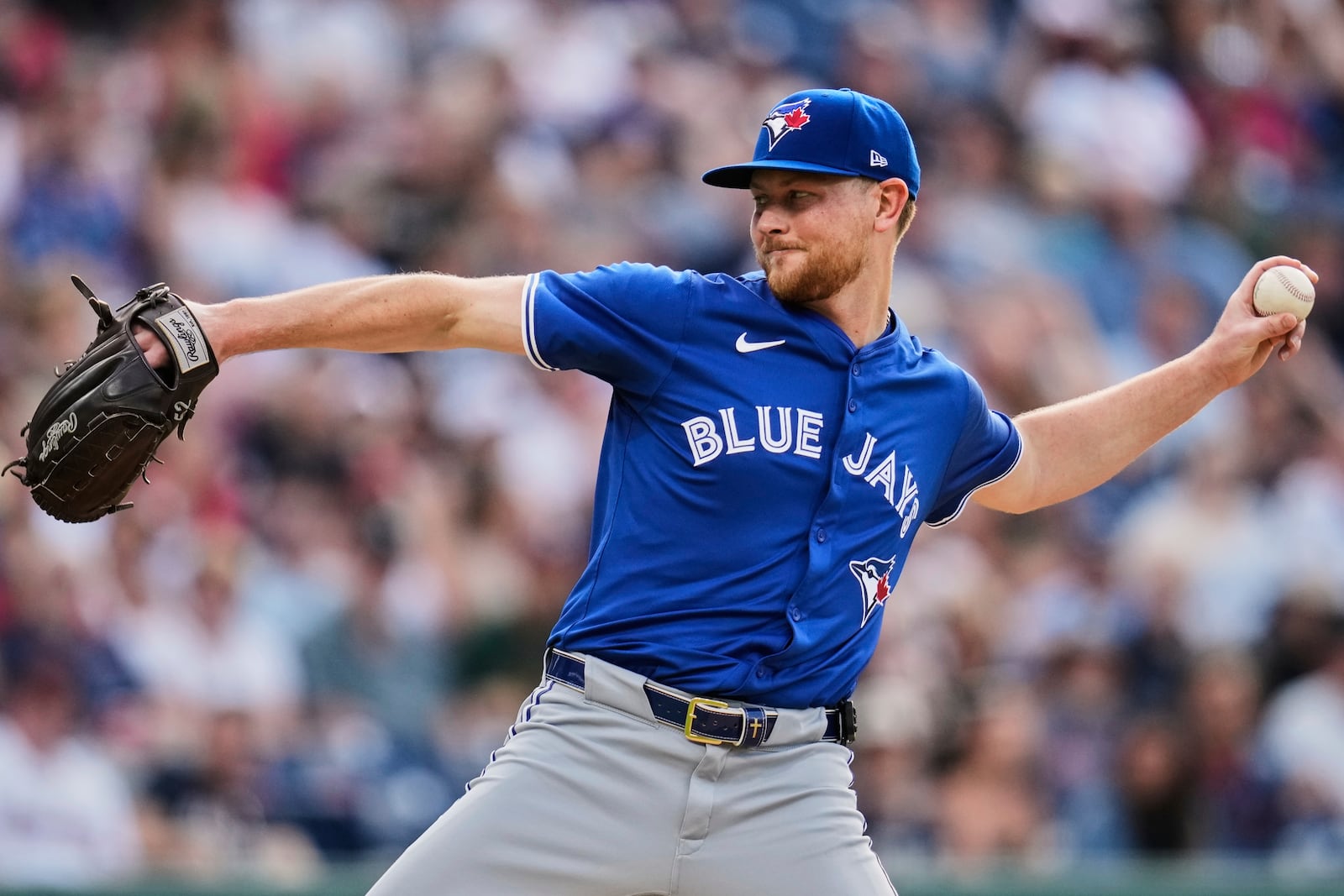 Toronto Blue Jays' Eric Lauer pitches in the first inning of a baseball game against the Cleveland Guardians in Cleveland, Tuesday, June 24, 2025. (AP Photo/Sue Ogrocki)