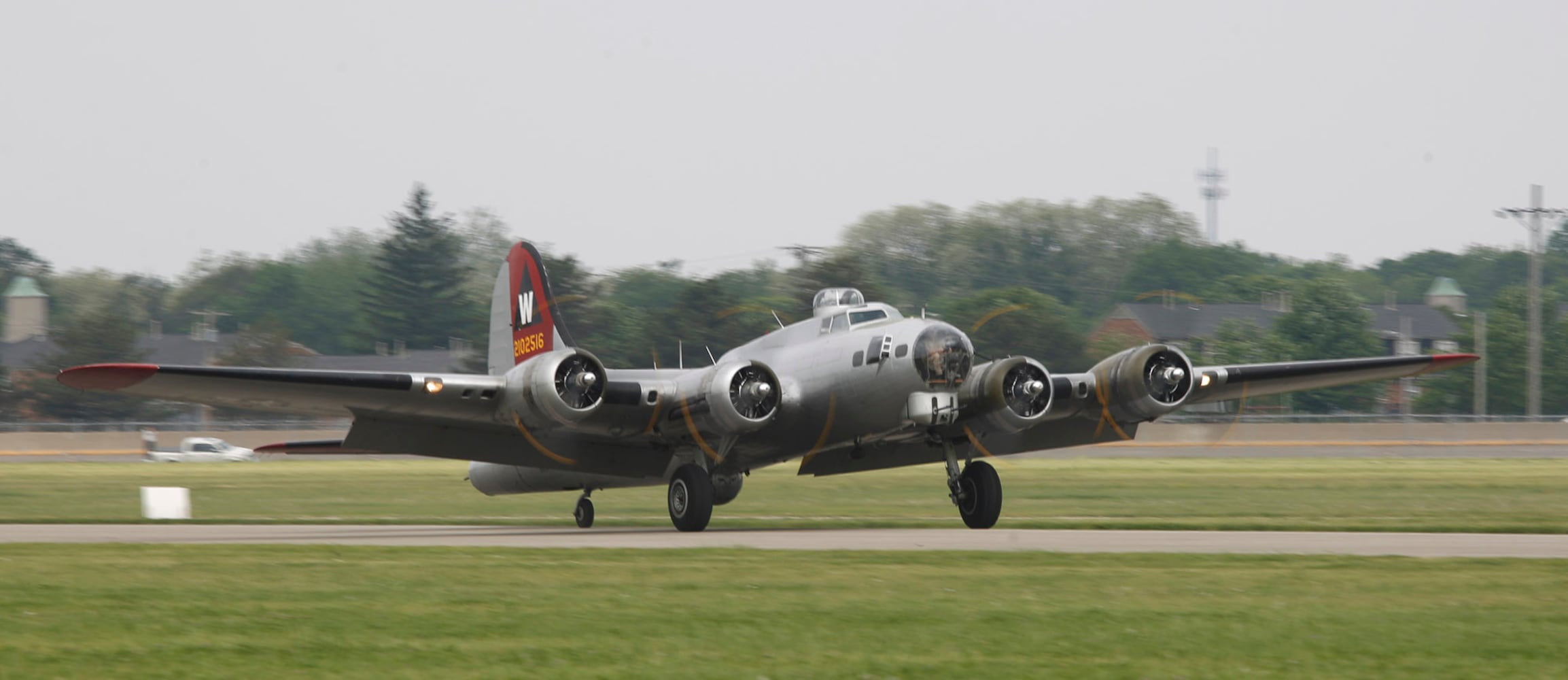 Real flying planes a big part of Air Force Museum fetivities
