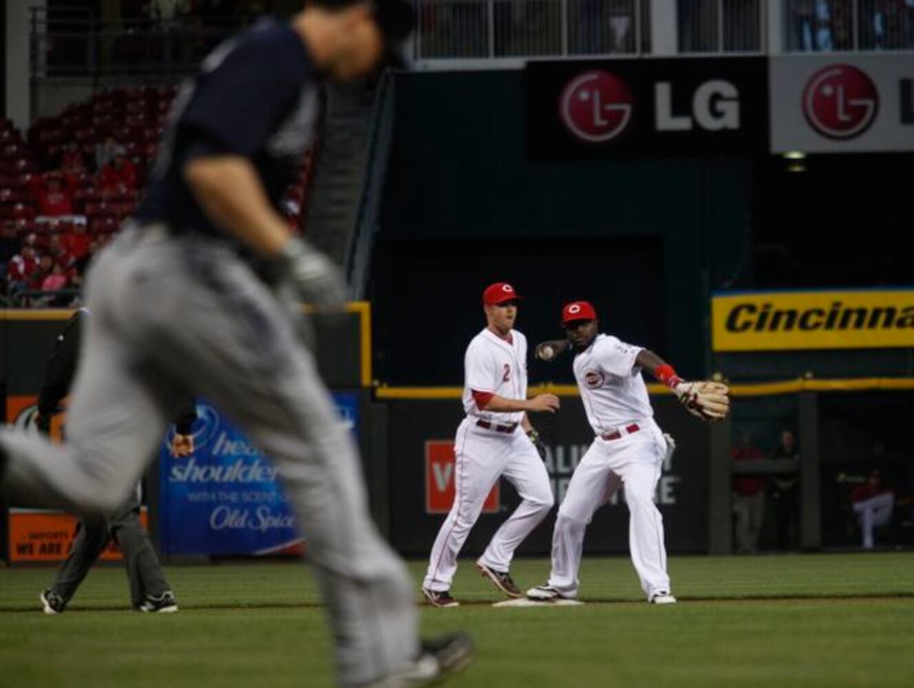 Braves at Reds: Game 1