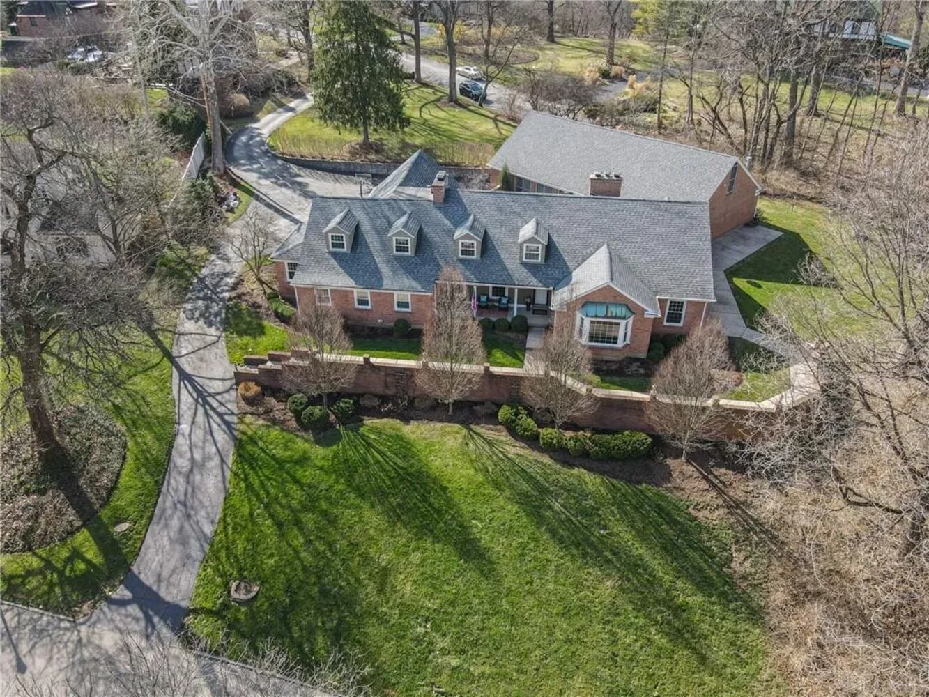 PHOTOS: Luxury Oakwood home with indoor swimming pool on the market