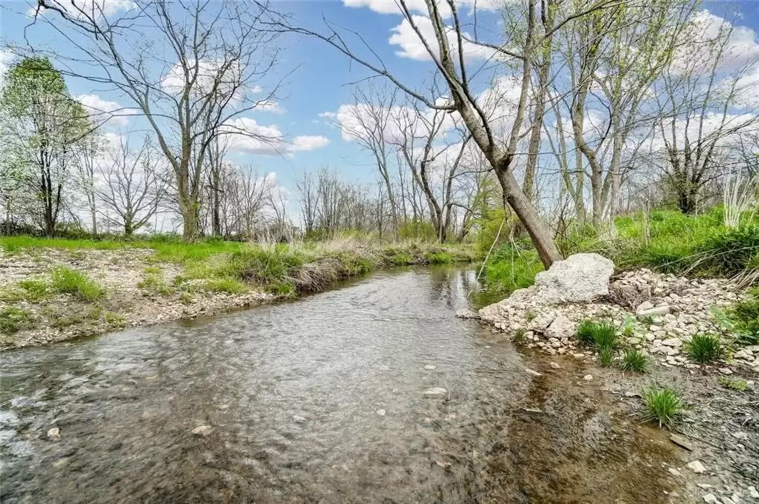 PHOTOS: $1.15M luxury home listed in Enon area on nearly 5 acres