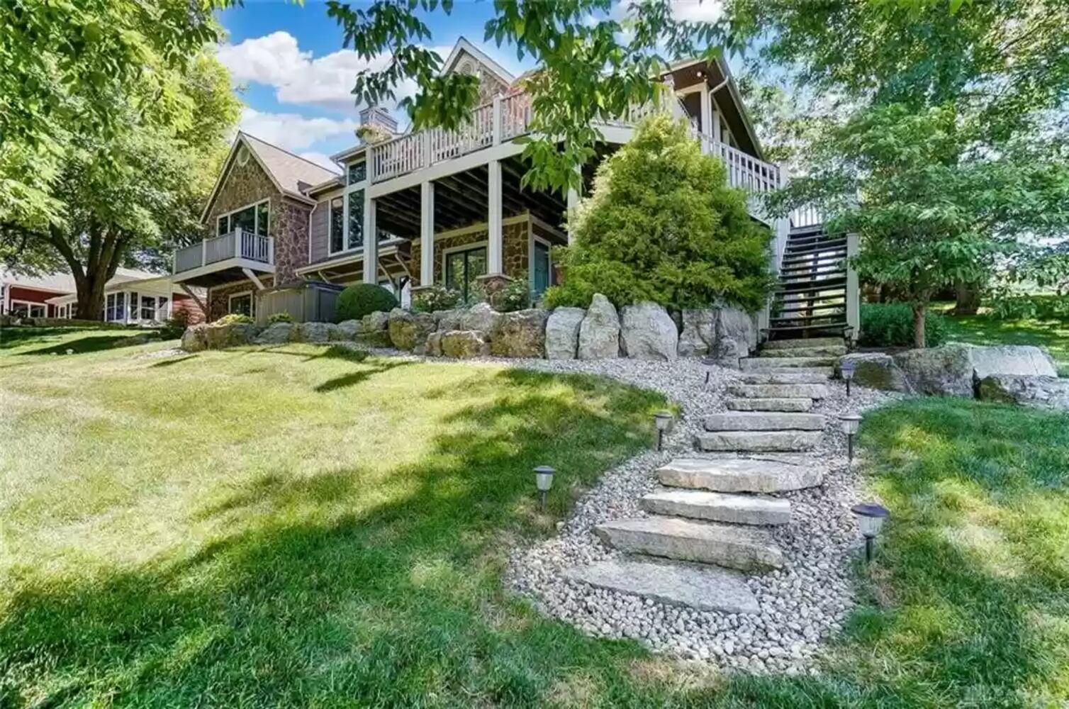 PHOTOS: $1M luxury home has views of Lakengren lake