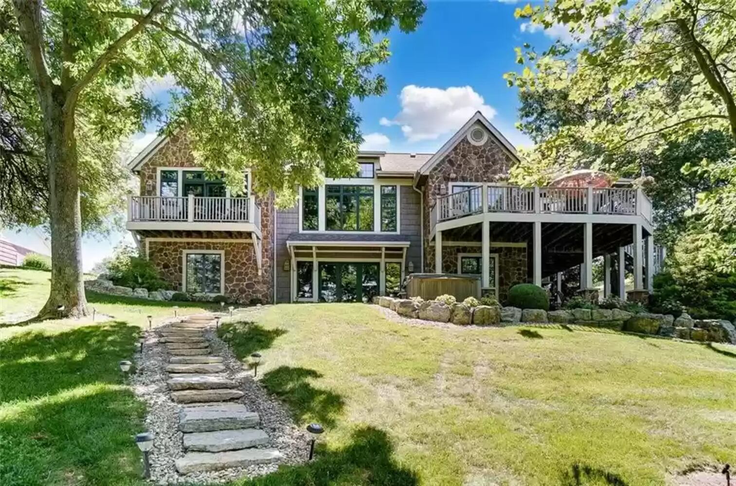 PHOTOS: $1M luxury home has views of Lakengren lake