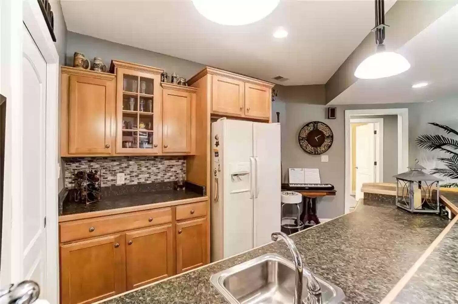 PHOTOS: $1M luxury home has views of Lakengren lake