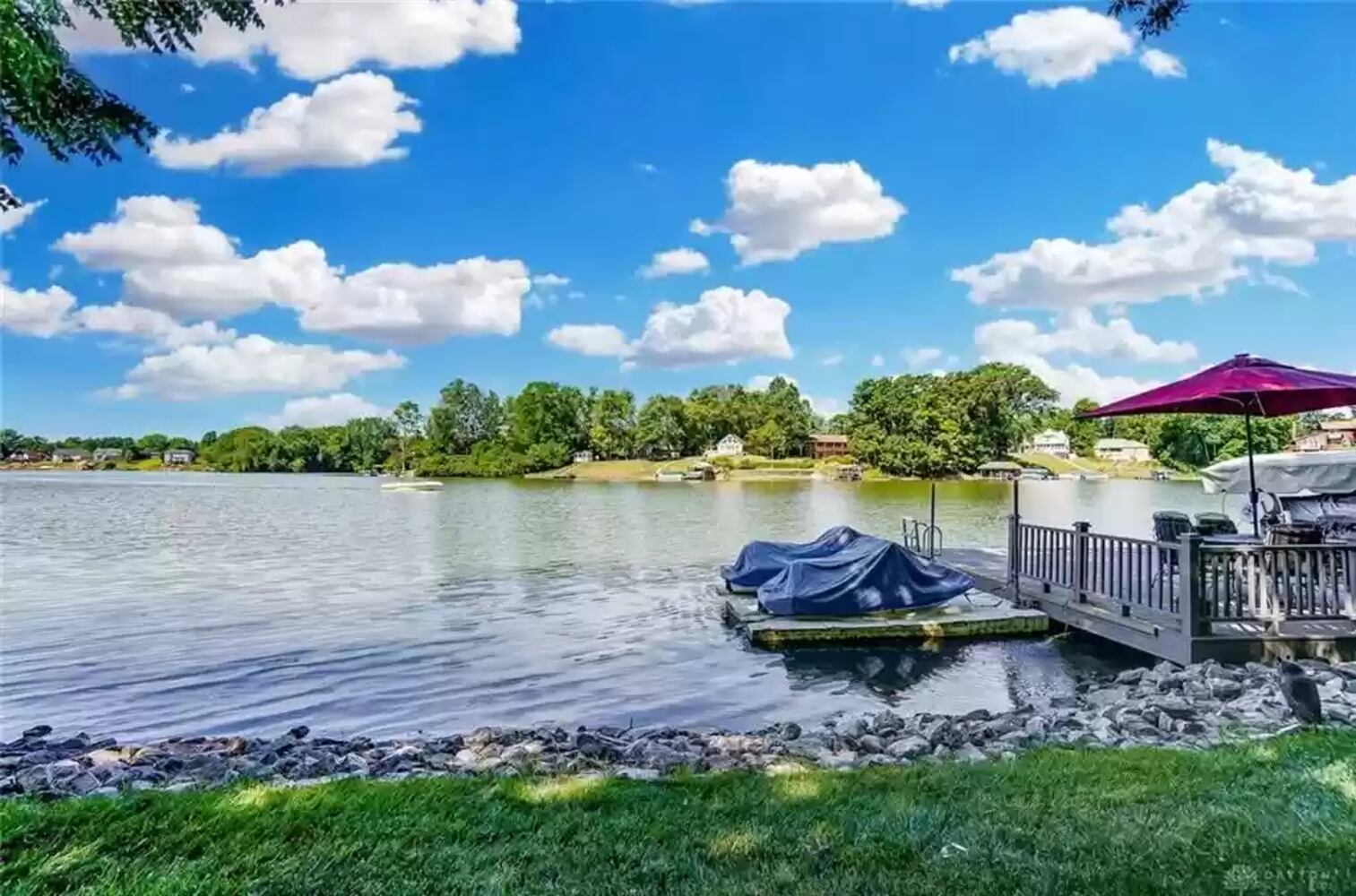 PHOTOS: $1M luxury home has views of Lakengren lake