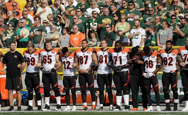 No Bengals kneel for national anthem, many players, coaches lock arms
