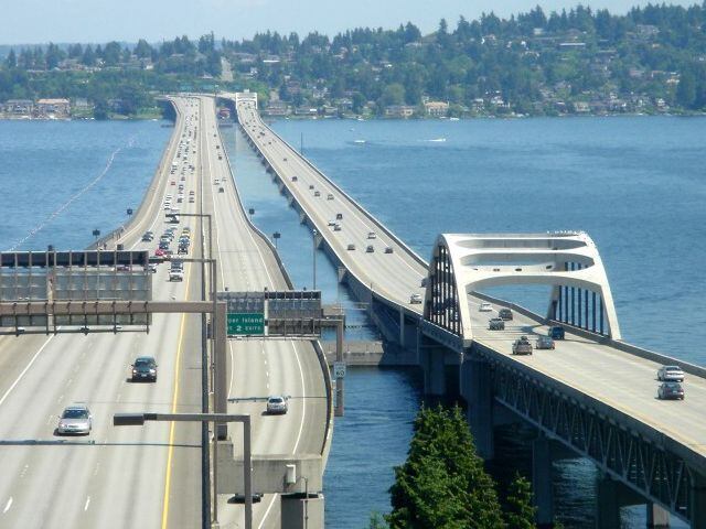 Lacey V. Murrow Memorial Bridge (Interstate 90 floating bridge), Seattle and Mercer Island in 1990