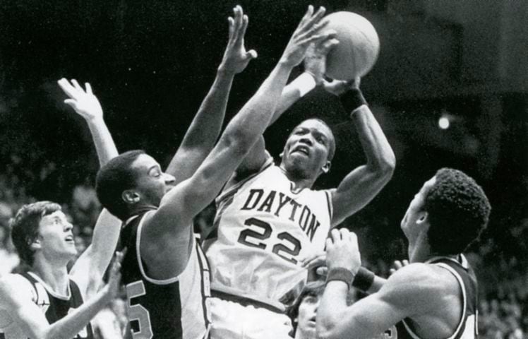Dayton Flyers: Uniforms through the years