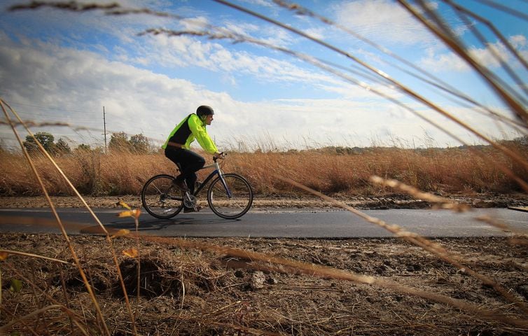 New bike trail links Austin Landing with trail system
