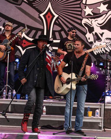 Montgomery Gentry at Country Concert '14
