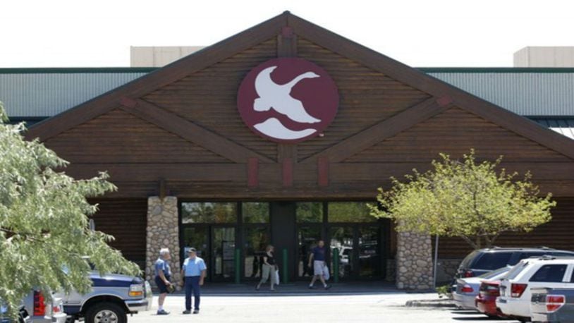Outdoor specialty store Gander Mountain has filed for Chapter 11 bankruptcy protection and is looking for a buyer as it closes 32 of its 162 stores over the next few weeks.
