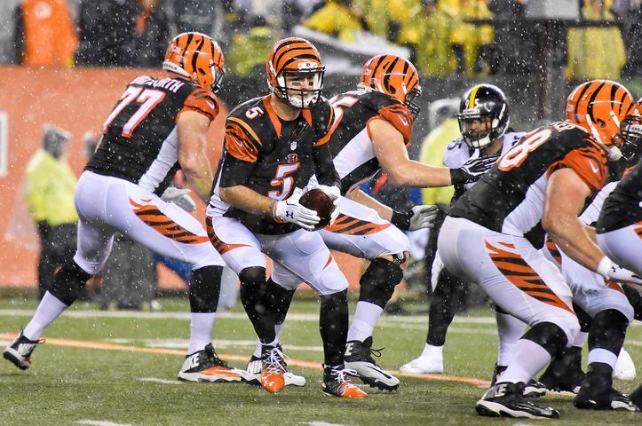 Bengals vs Steelers playoff football
