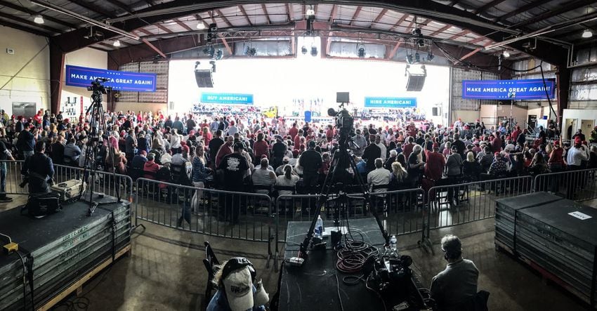 Crowd gathers to hear Trump at Dayton airport