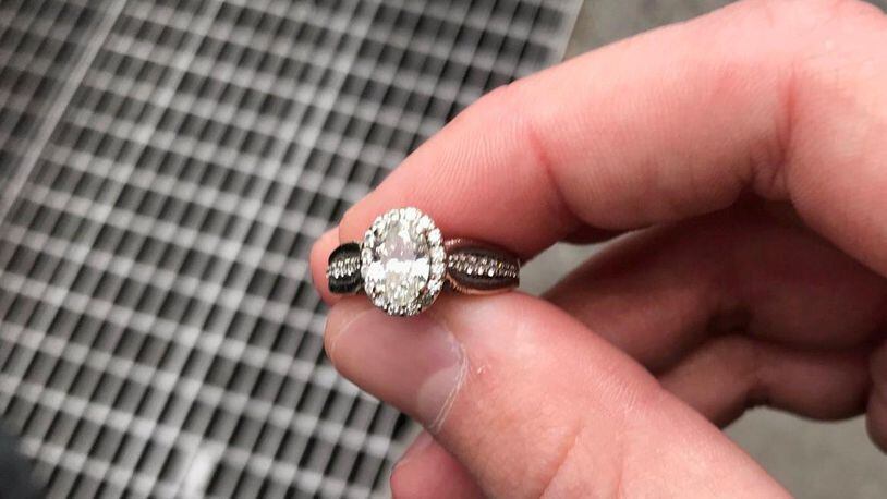 New York police were able to recover an engagement ring from the grate of a sewer.
